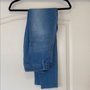 Light Wash Blue Jeans